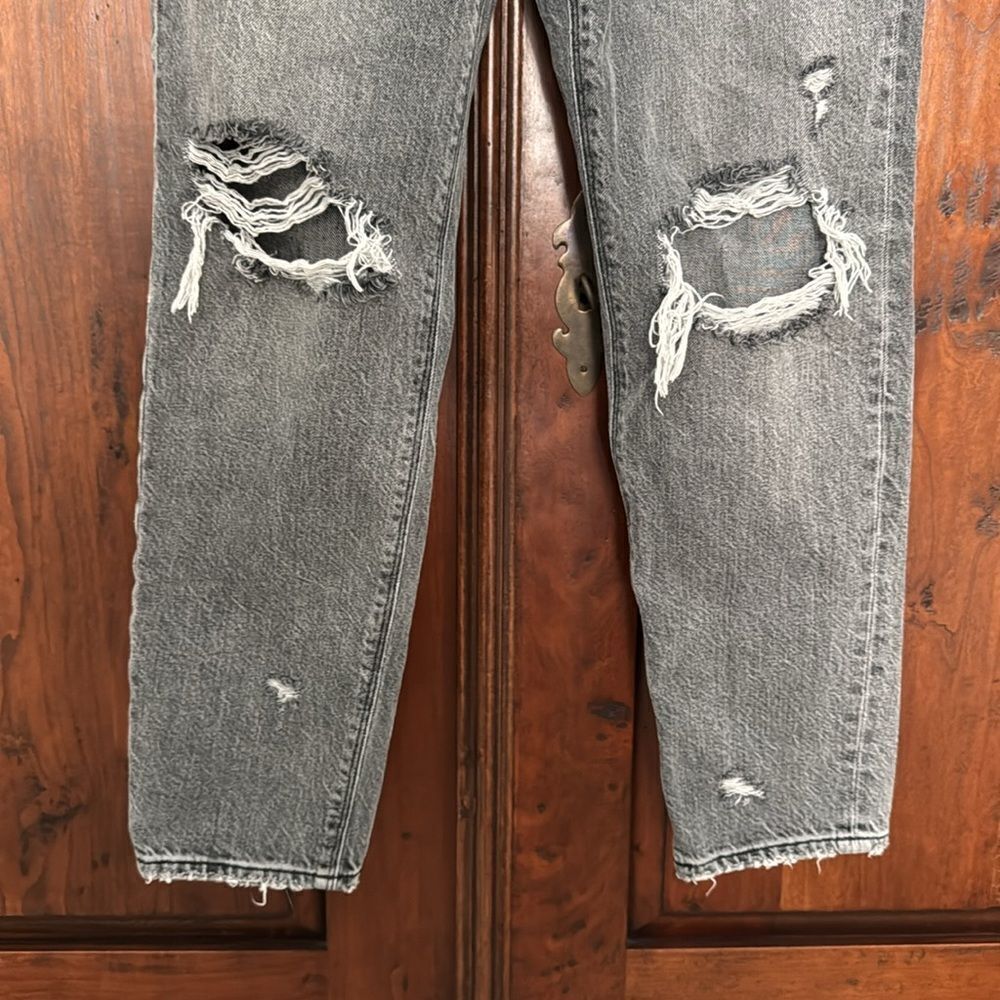 American Eagle Highest Rise Mom Jean Black Wash Distressed Jean Size 2 - Picture 3 of 13